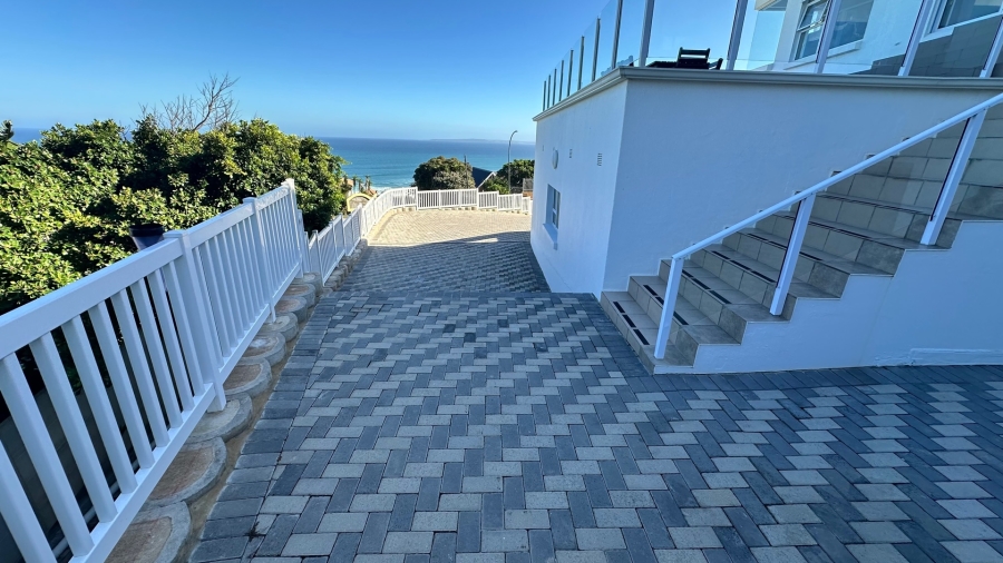 5 Bedroom Property for Sale in Dana Bay Western Cape